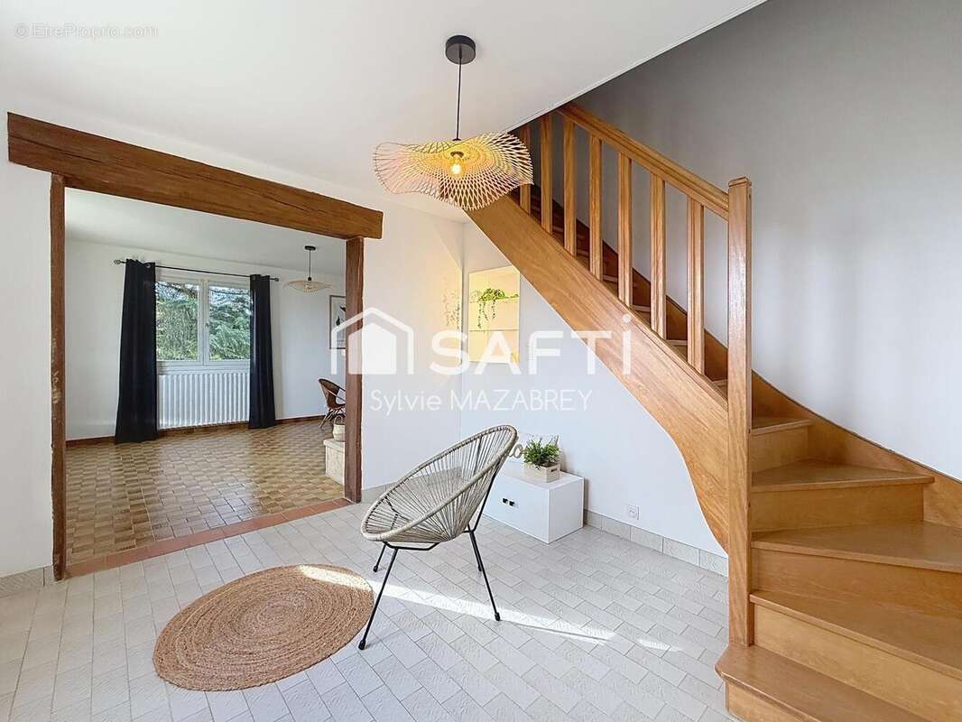 Photo 5 - Maison à MONTEREAU-FAULT-YONNE