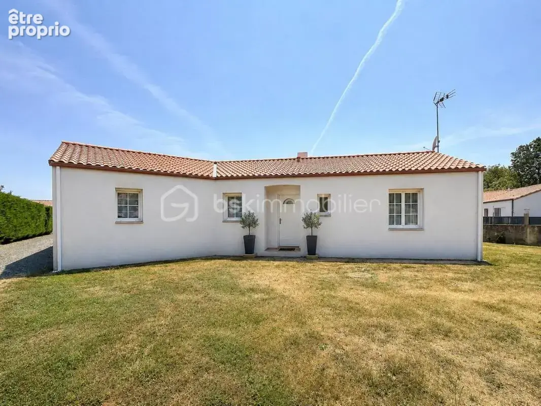 Plain-pied et vaste terrain : une combinaison rare sur le secteur - photo 2