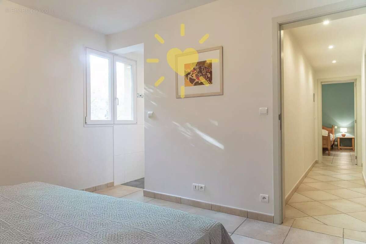 BARGEMON :  Villa Contemporaine- 6 pièces avec piscine chauffée - photo 19