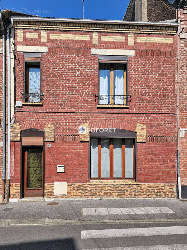 Maison à CHAUNY