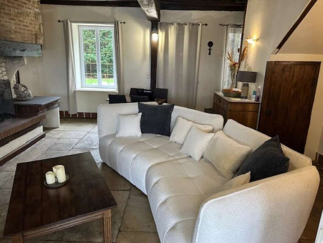 Propriété de charme en pierre avec pigeonnier, piscine et 4 hectares - photo 9