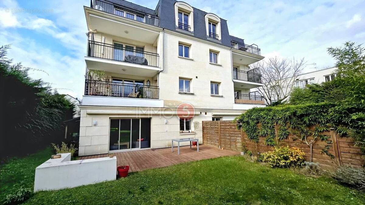 Appartement à LE RAINCY
