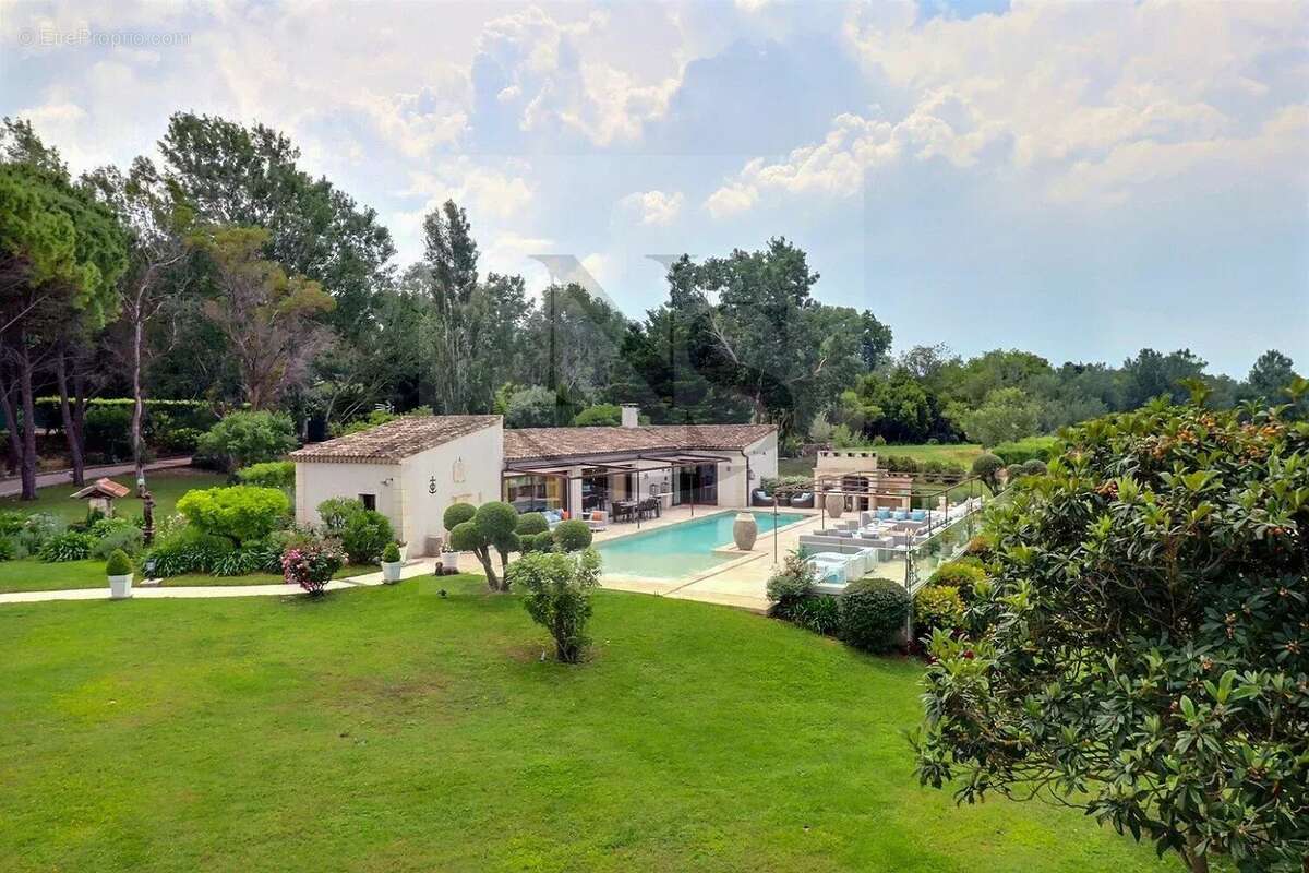 Maison à MAUSSANE-LES-ALPILLES