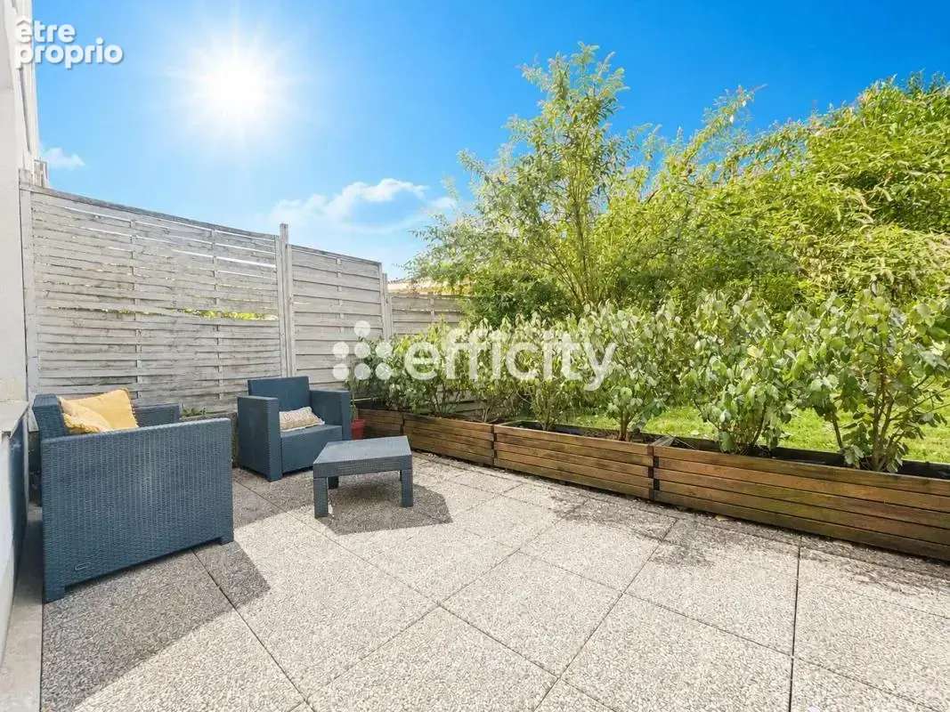 Appartement à CHENNEVIERES-SUR-MARNE