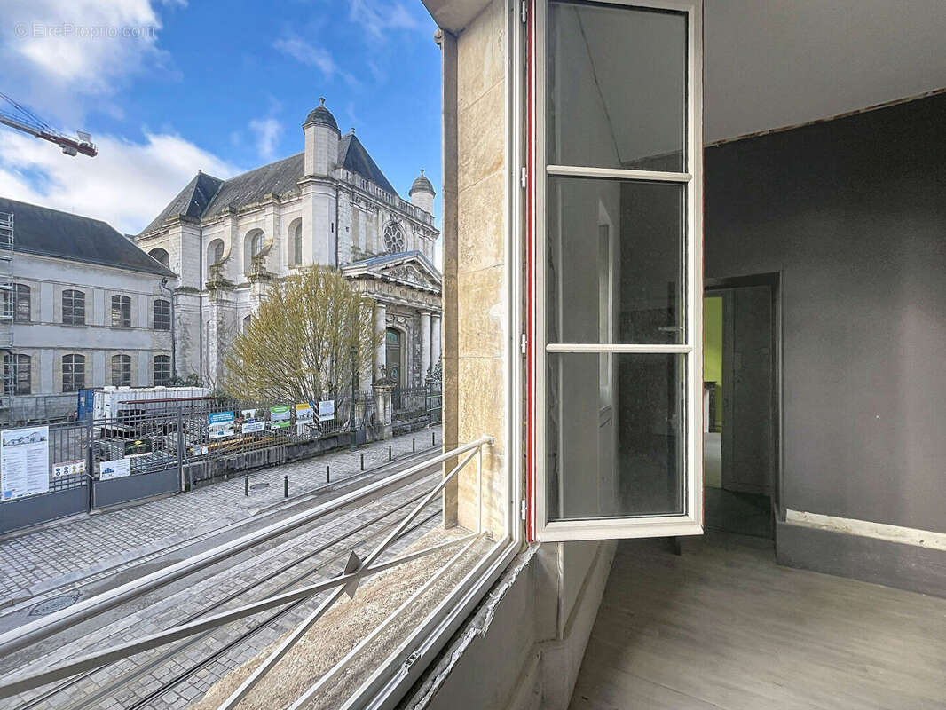 Appartement Orleans 4 pièces 98.87 m2 à aménager - photo 2