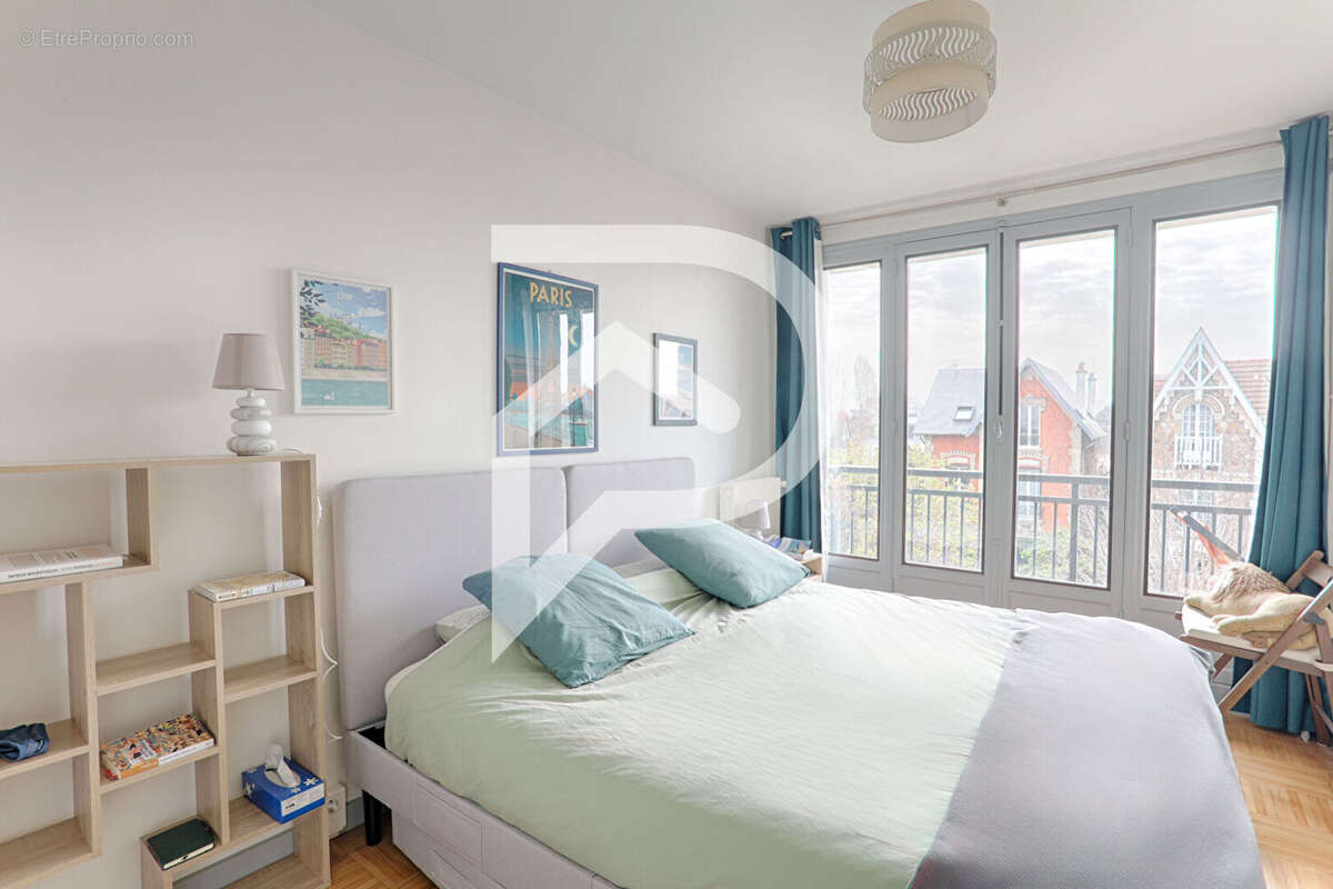 Appartement à COLOMBES