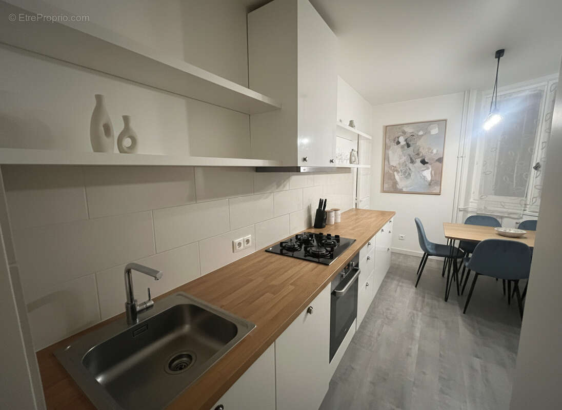 Appartement à SARTROUVILLE