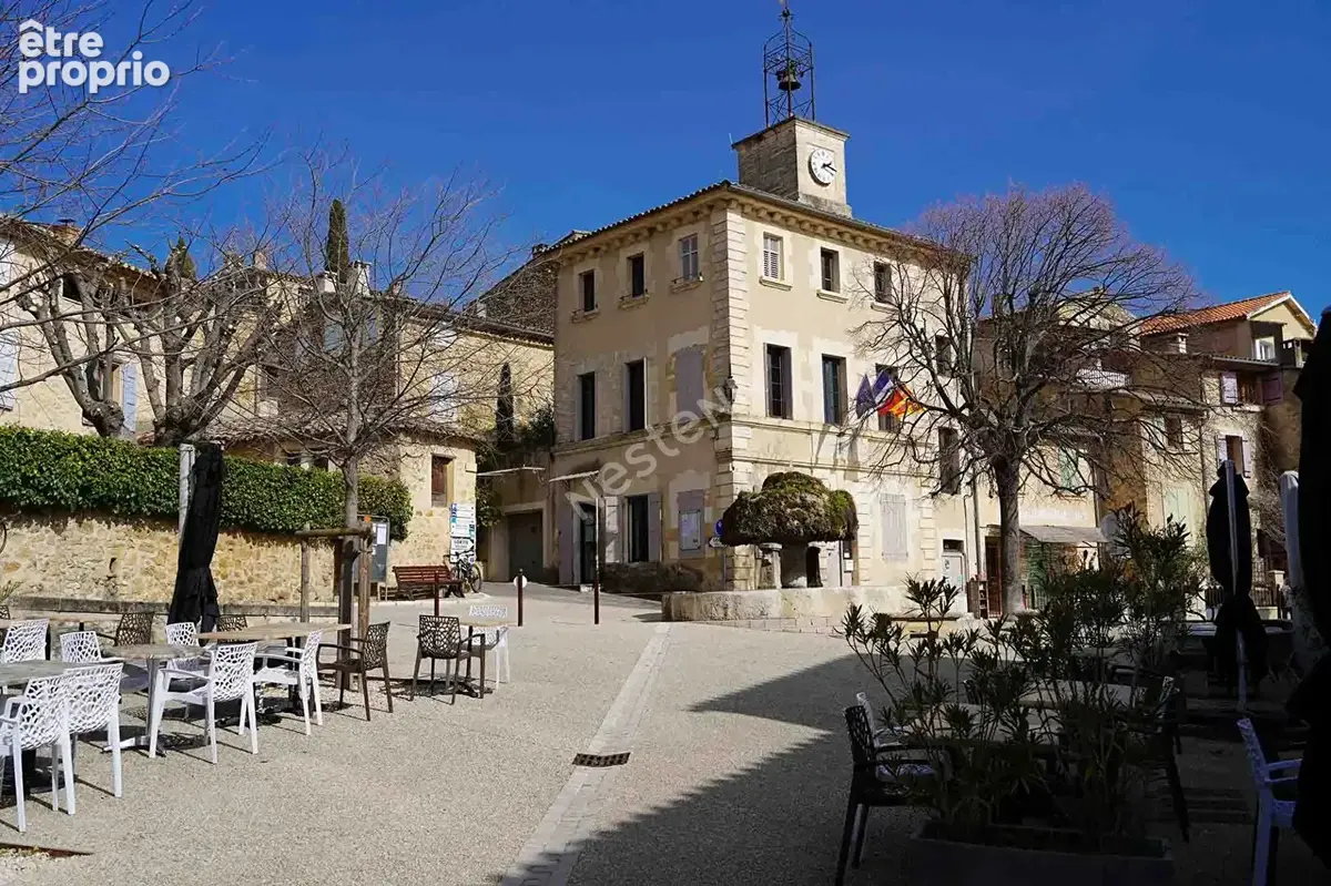 Maison à VAUGINES