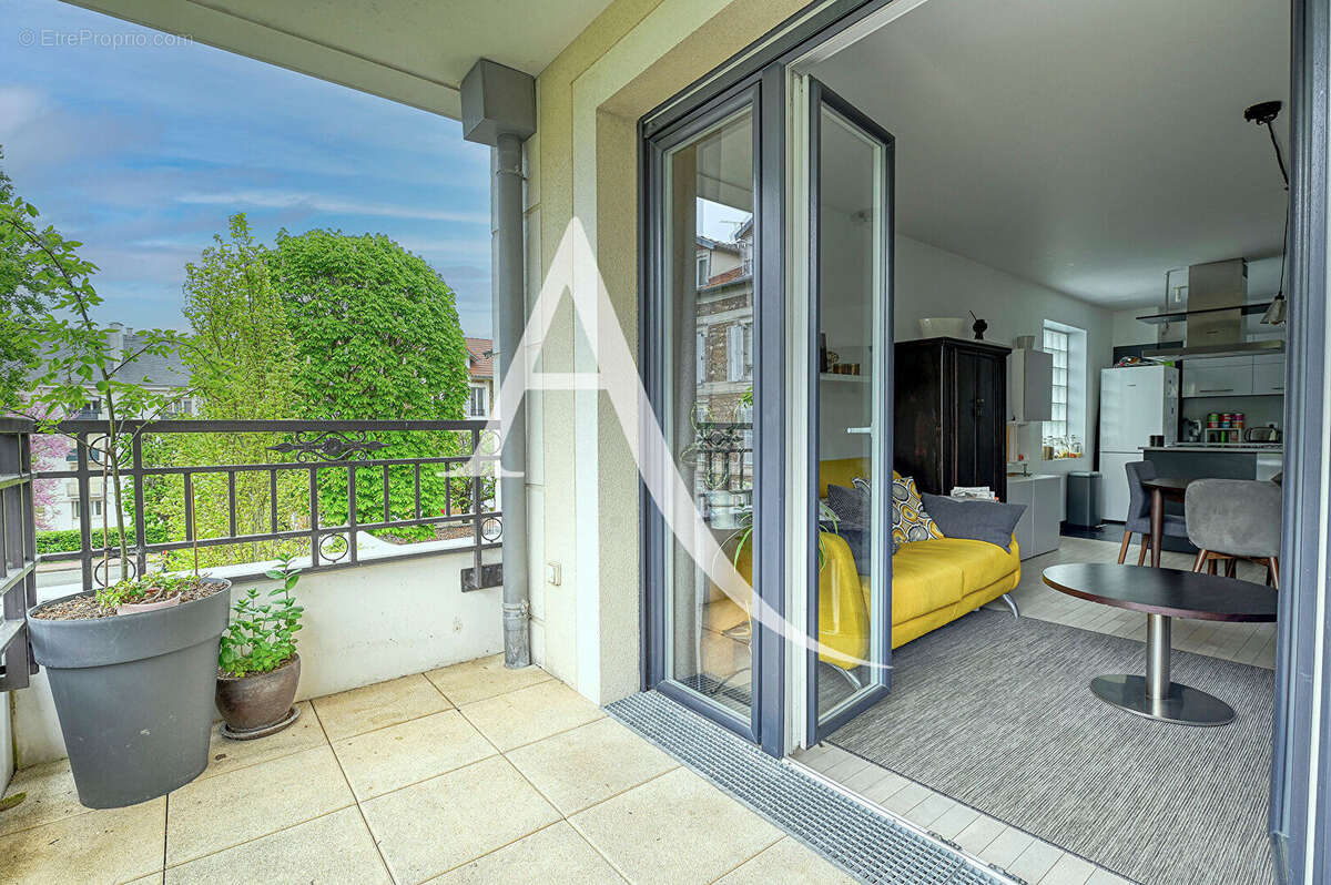 Appartement à SAINT-CYR-L'ECOLE