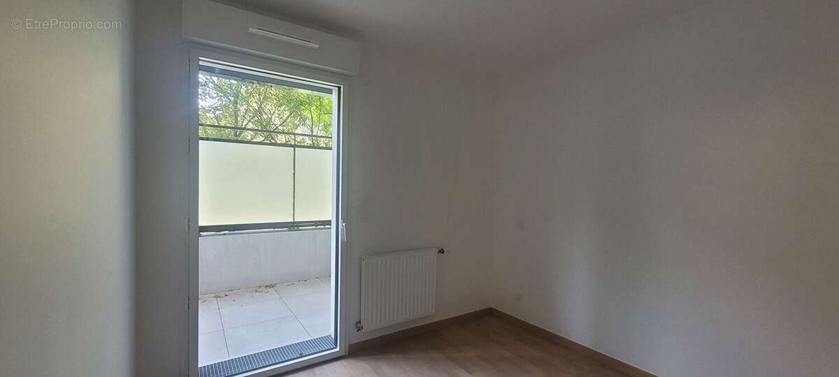 Appartement T4 + Terrasse - Quartier Saint Cyprien - photo 5