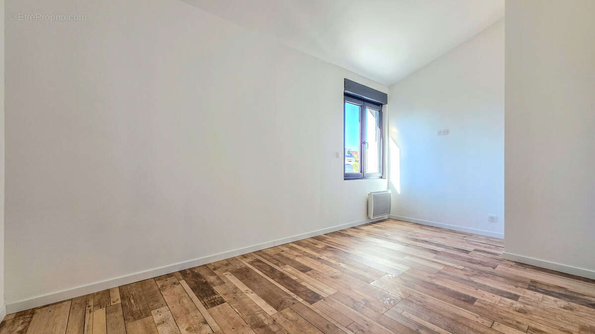 Maison à SARTROUVILLE