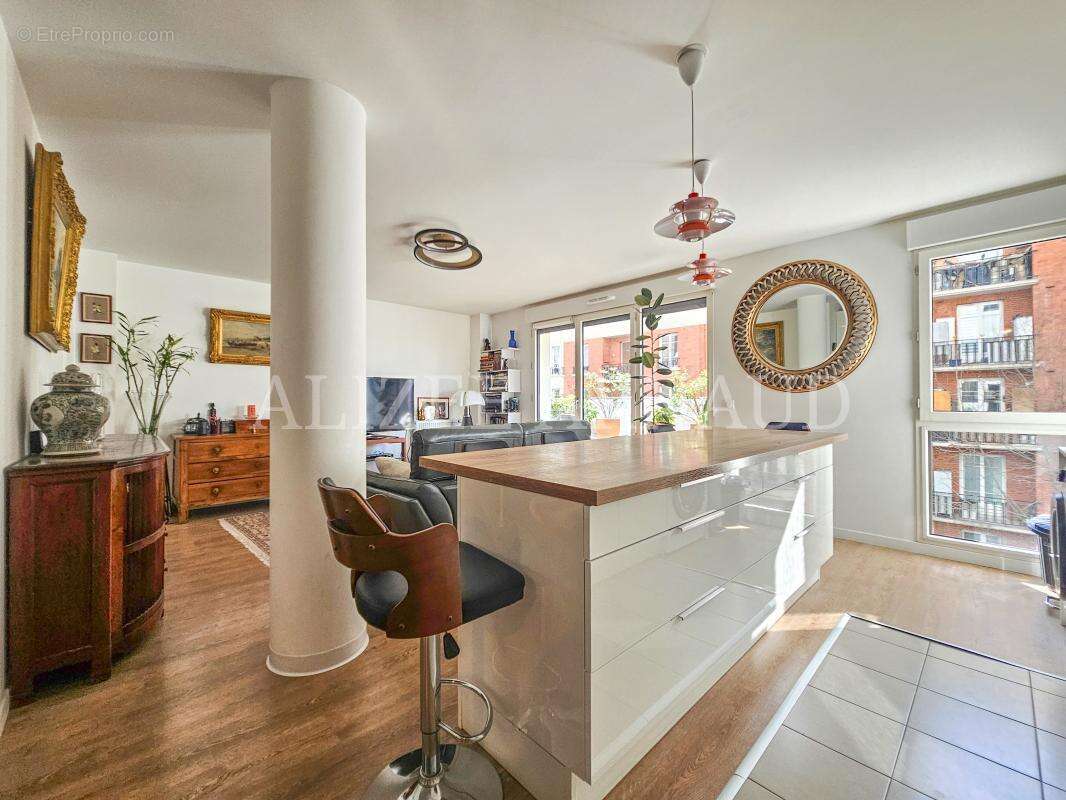 Appartement à ASNIERES-SUR-SEINE