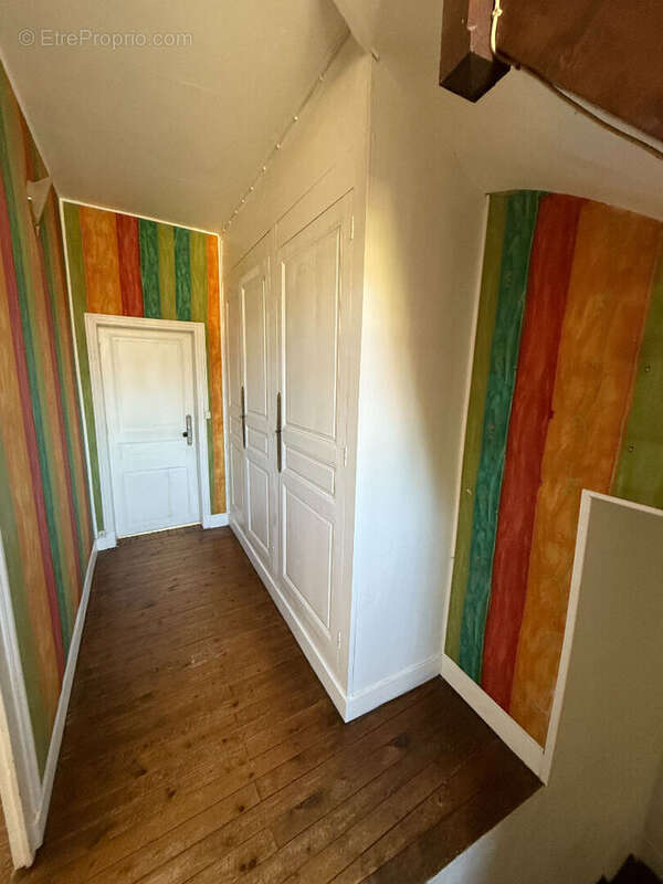 Maison à LONGUE-JUMELLES