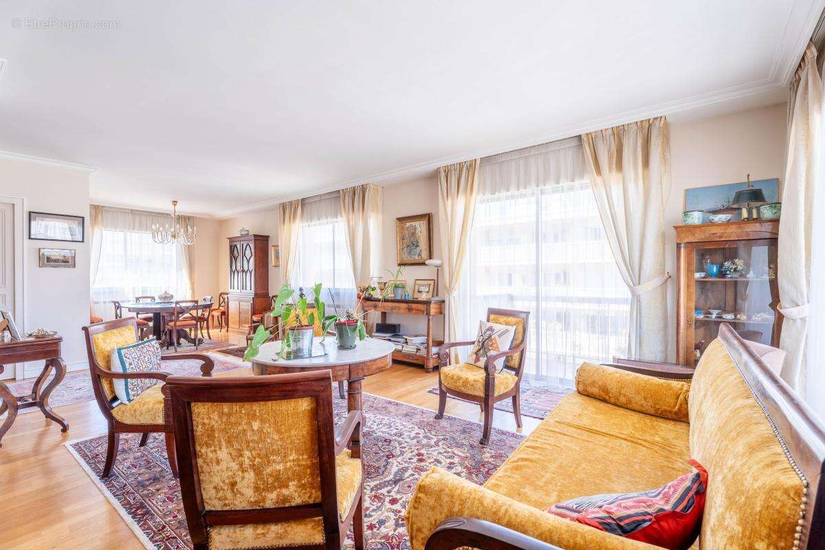 Appartement à LYON-6E