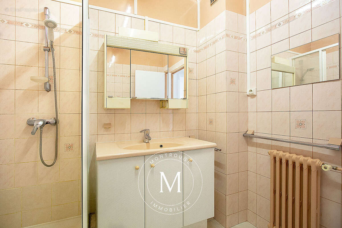 Appartement à MONTROUGE