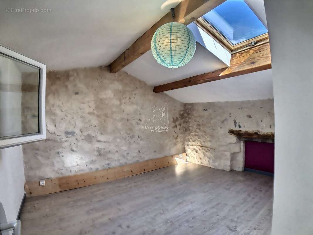 Appartement à GANGES