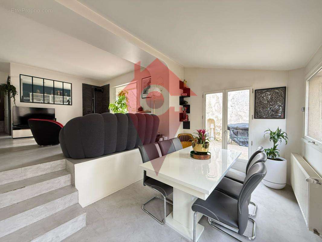 Maison à LES ALLUETS-LE-ROI