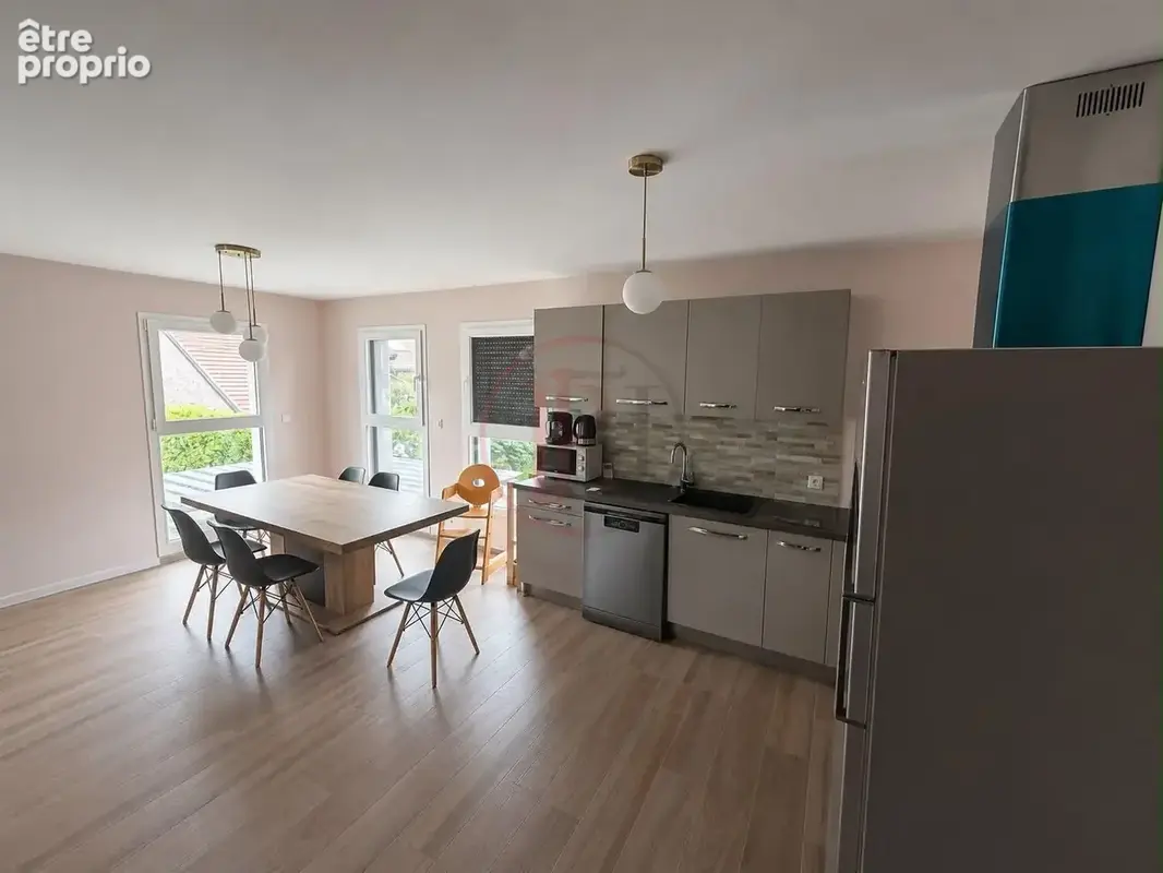 Maison mitoyenne de 104 m2 avec terrasse et petit jardin ! - photo 4