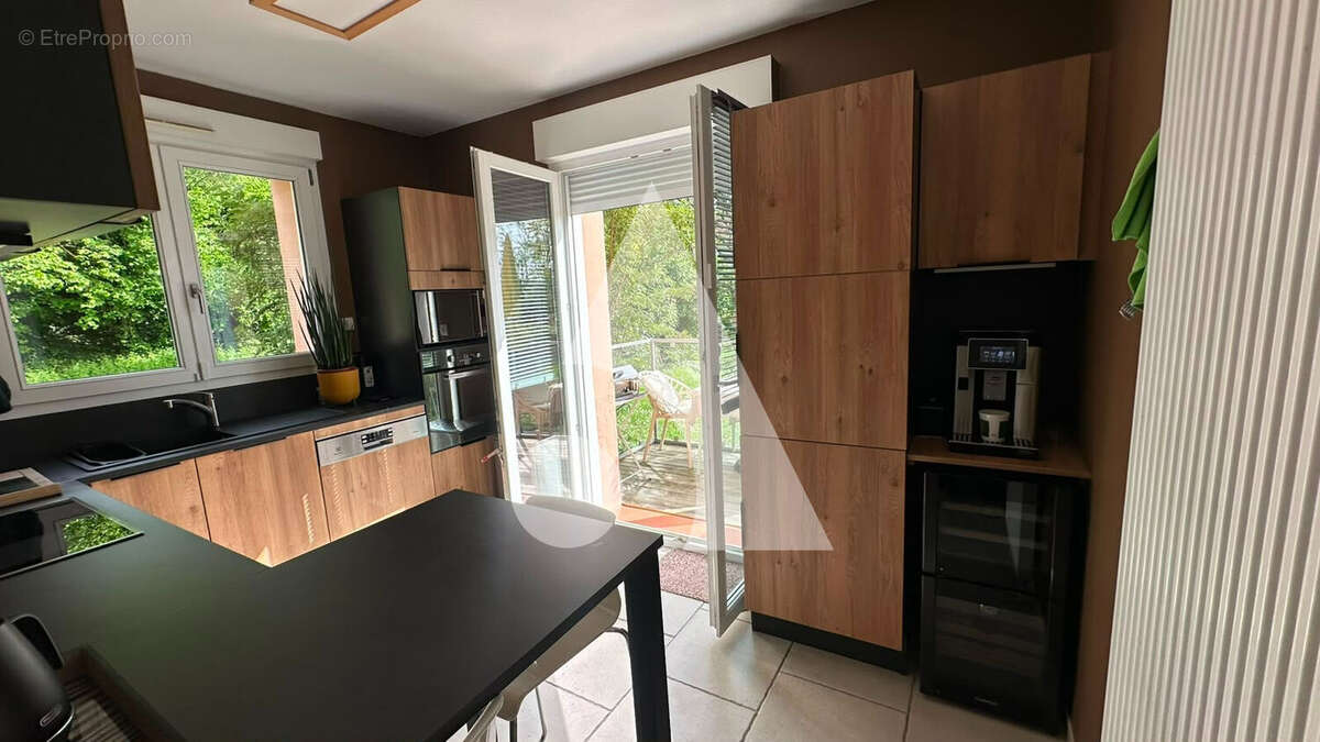 Maison à NEUFCHATEAU