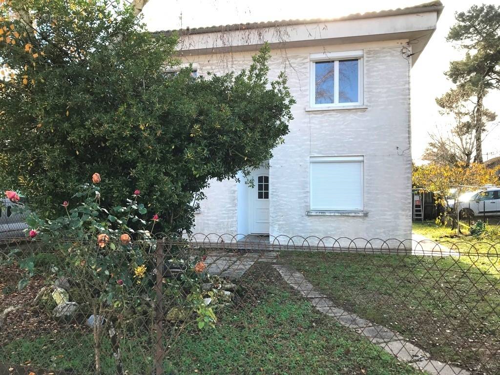 Maison à CASTELJALOUX