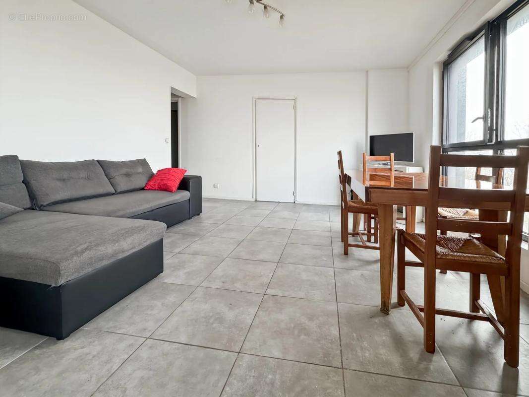Appartement à SARCELLES