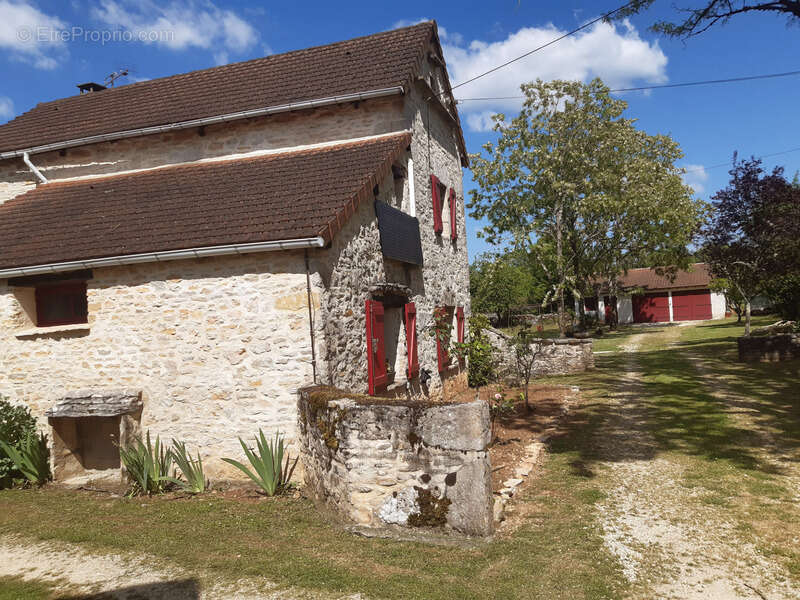 Maison à SALVAGNAC-CAJARC