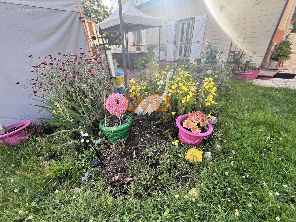 Maison lumineuse avec jardin - photo 12