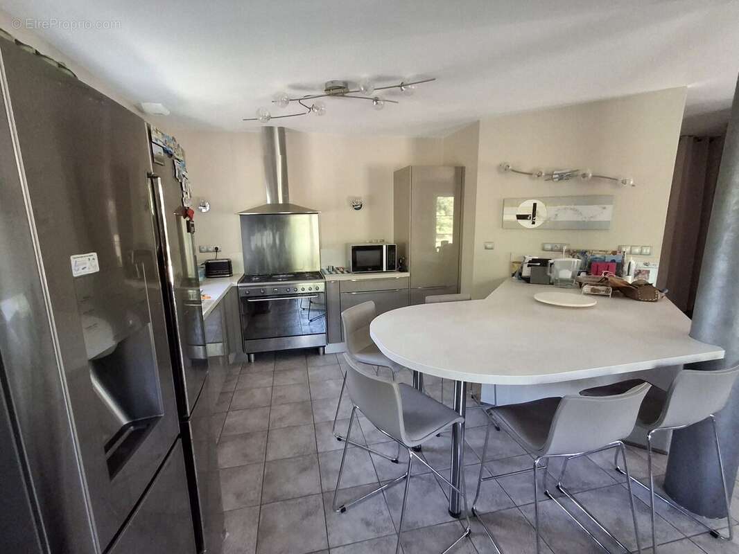Maison 174 m² à Tours  - photo 6