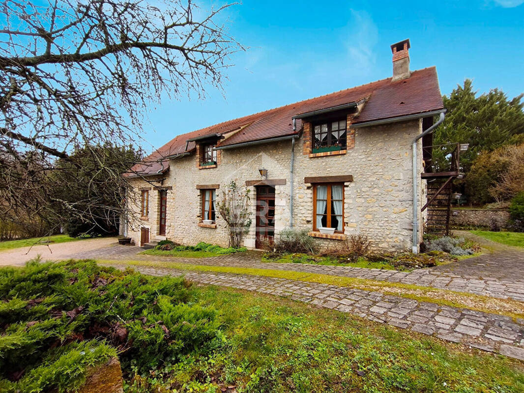 Maison à FONTAINE-LA-RIVIERE