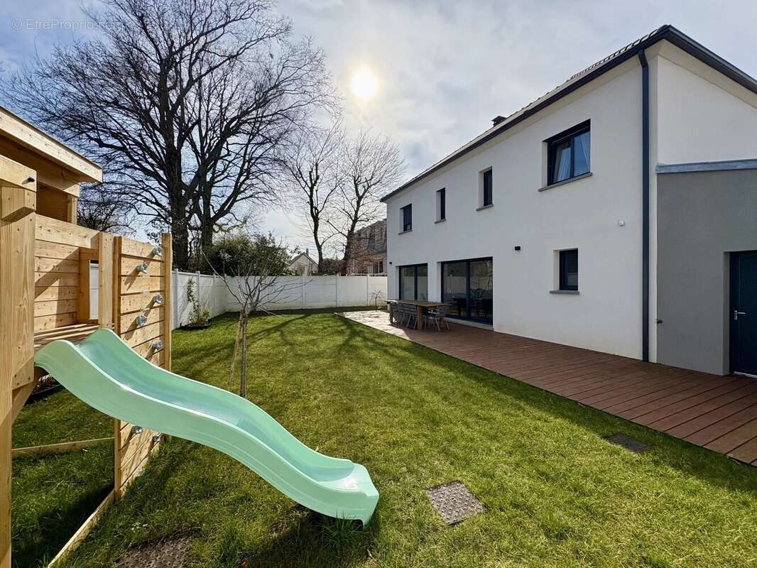 Maison à LE PLESSIS-TREVISE