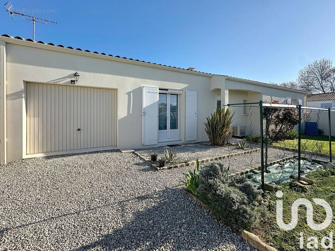 Photo 1 - Maison à BENON