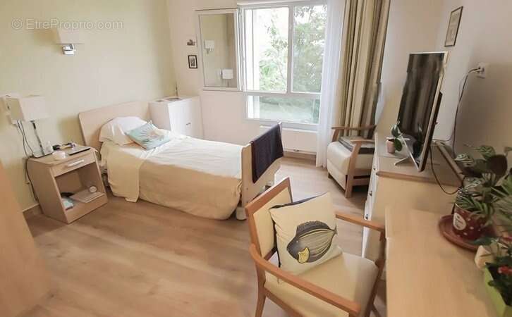 INVESTISSEMENT LOCATIF  Saint-Georges-d'Orques  Résidence Ehpad Notre Dame du Bon Accueil  8,23 % de rentabilité - photo 2