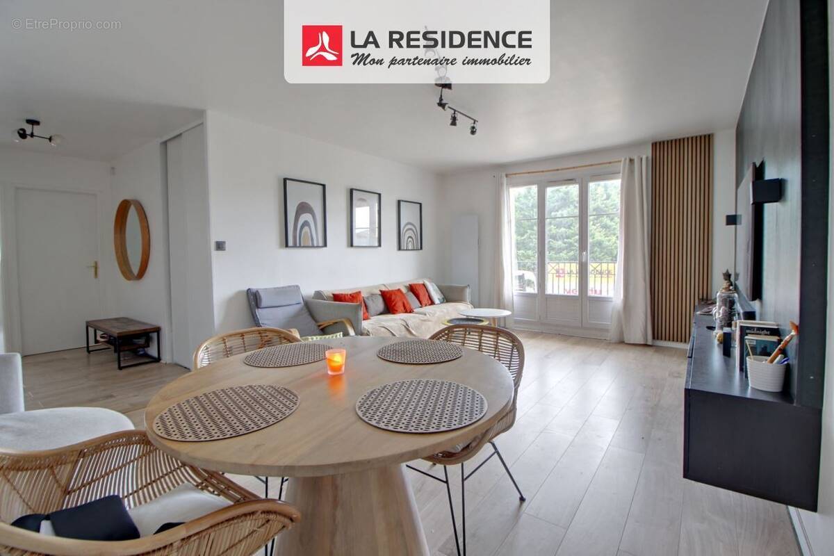 Appartement à PLAISIR