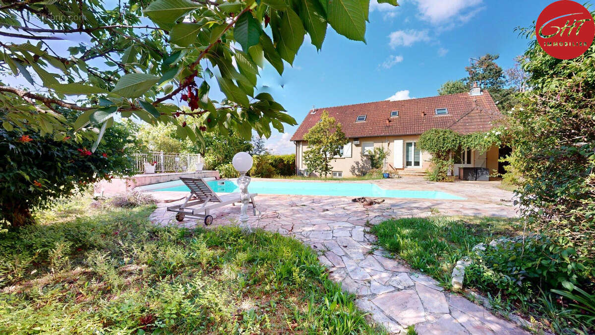 Maison à SERMANGE