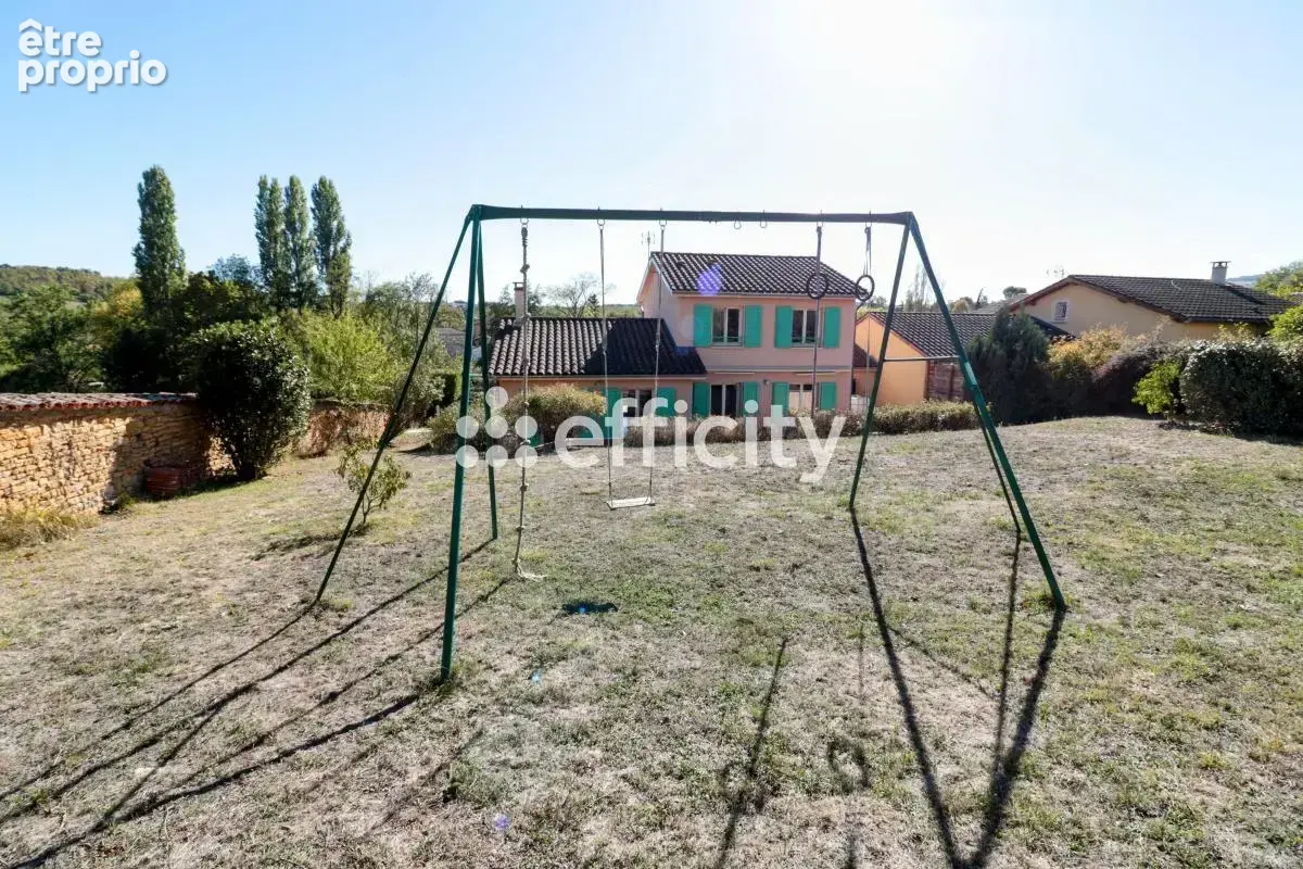 Maison 8 pièces 146 m² à vendre à Pouilly-Le-Monial (69400) - photo 15