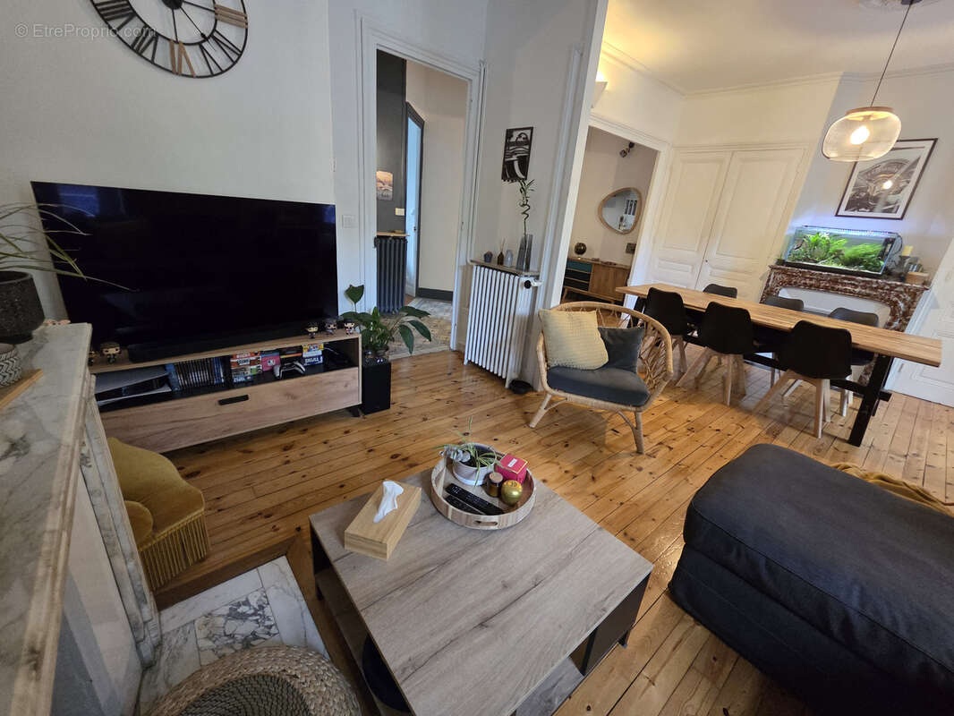 Appartement à SAINT-ETIENNE