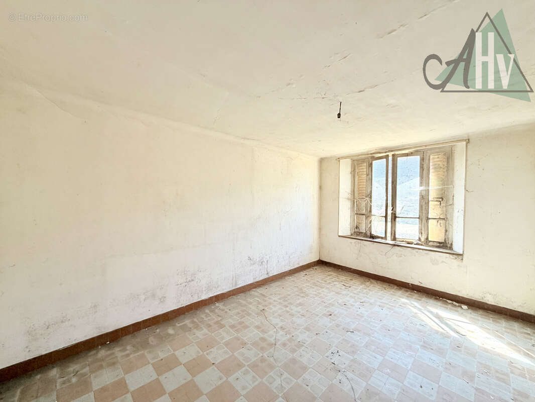 Maison à rénover - 67 m2 - 2 chambres - photo 7