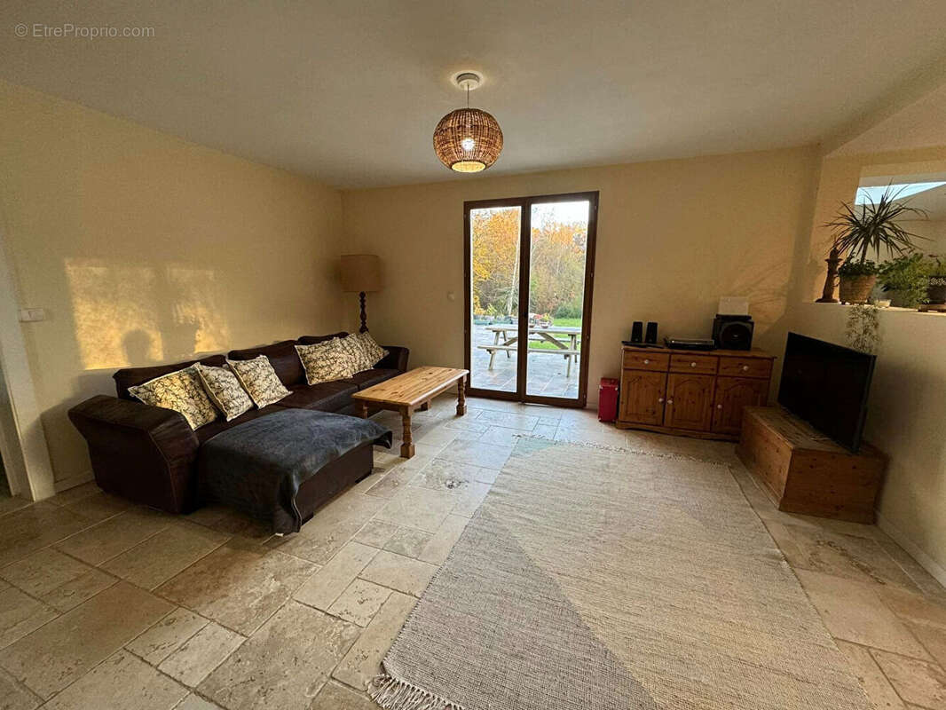 Terrain à COMPREIGNAC