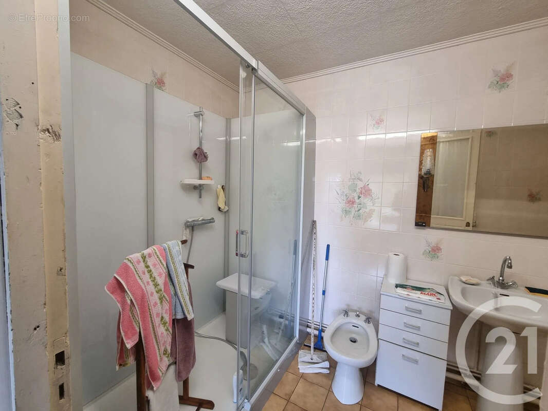 Maison à AUNAY-EN-BAZOIS