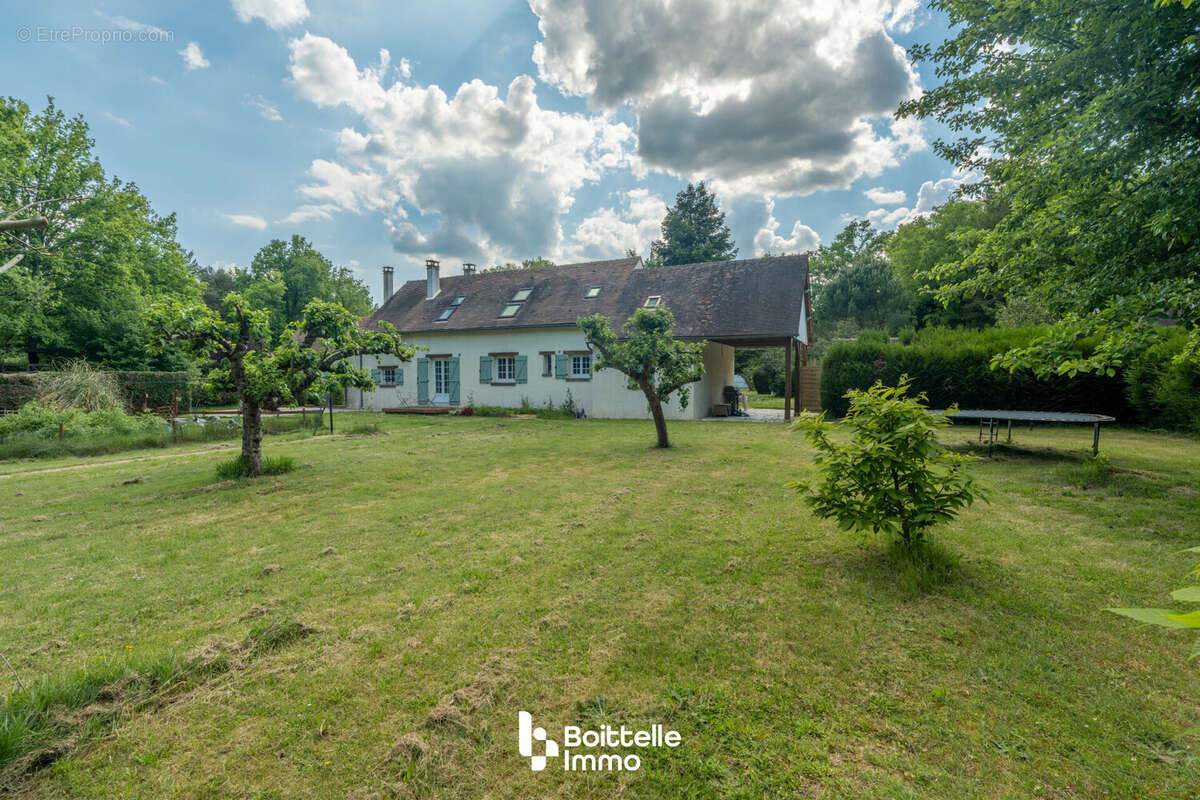 Maison à NOISY-SUR-ECOLE