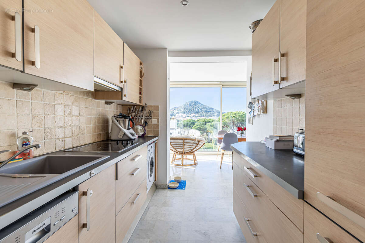 Appartement à MANDELIEU-LA-NAPOULE