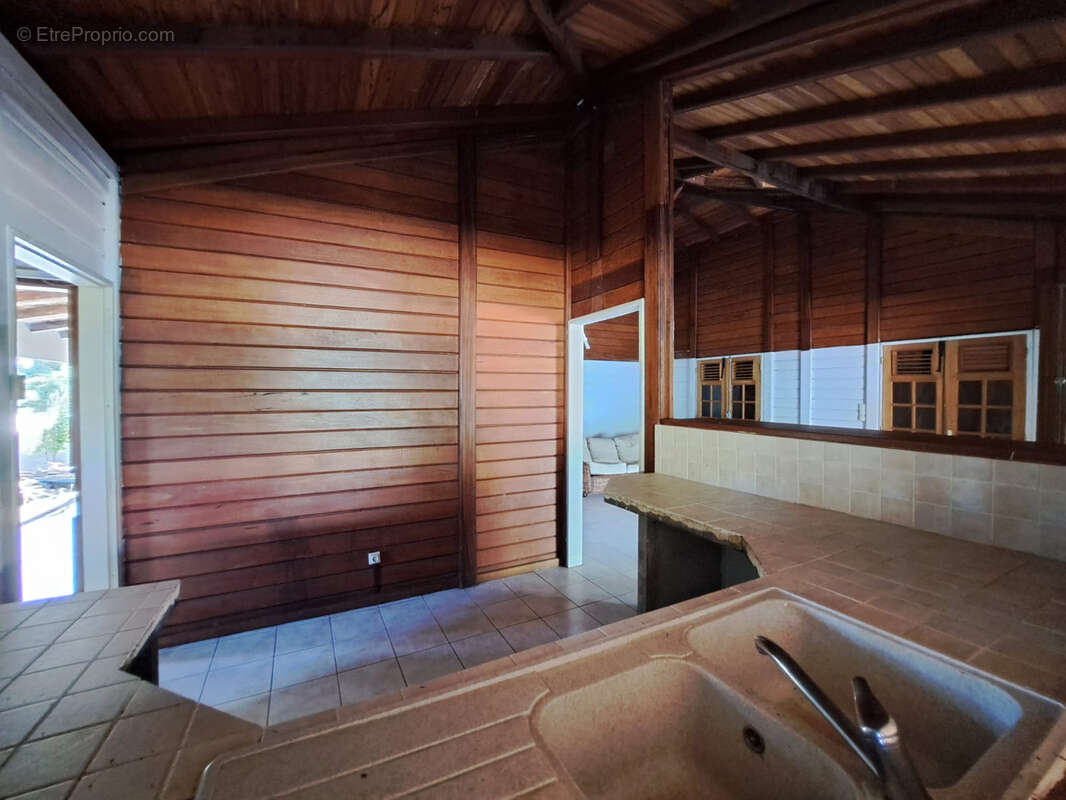 Maison à CAPESTERRE-BELLE-EAU