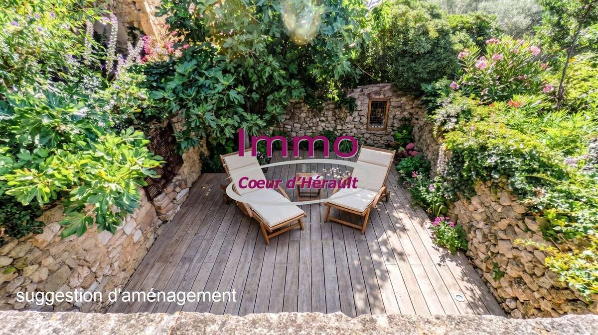 COUP DE CUR - Maison de Village T3 Rénovée (2015) - Grande Terrasse 36m² - Jardinet 30 m² - Garage 80m² - photo 2