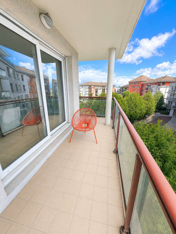 Appartement à VILLE-LA-GRAND