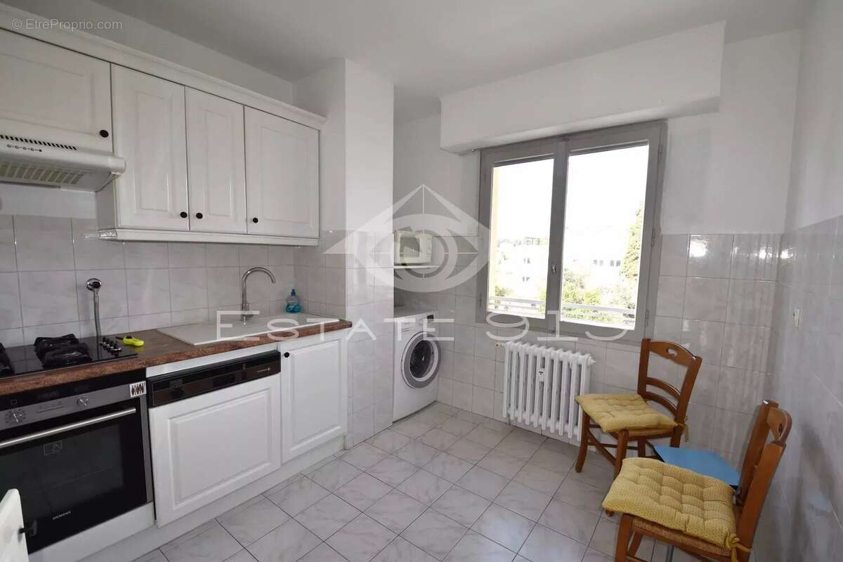 Appartement à LE CANNET