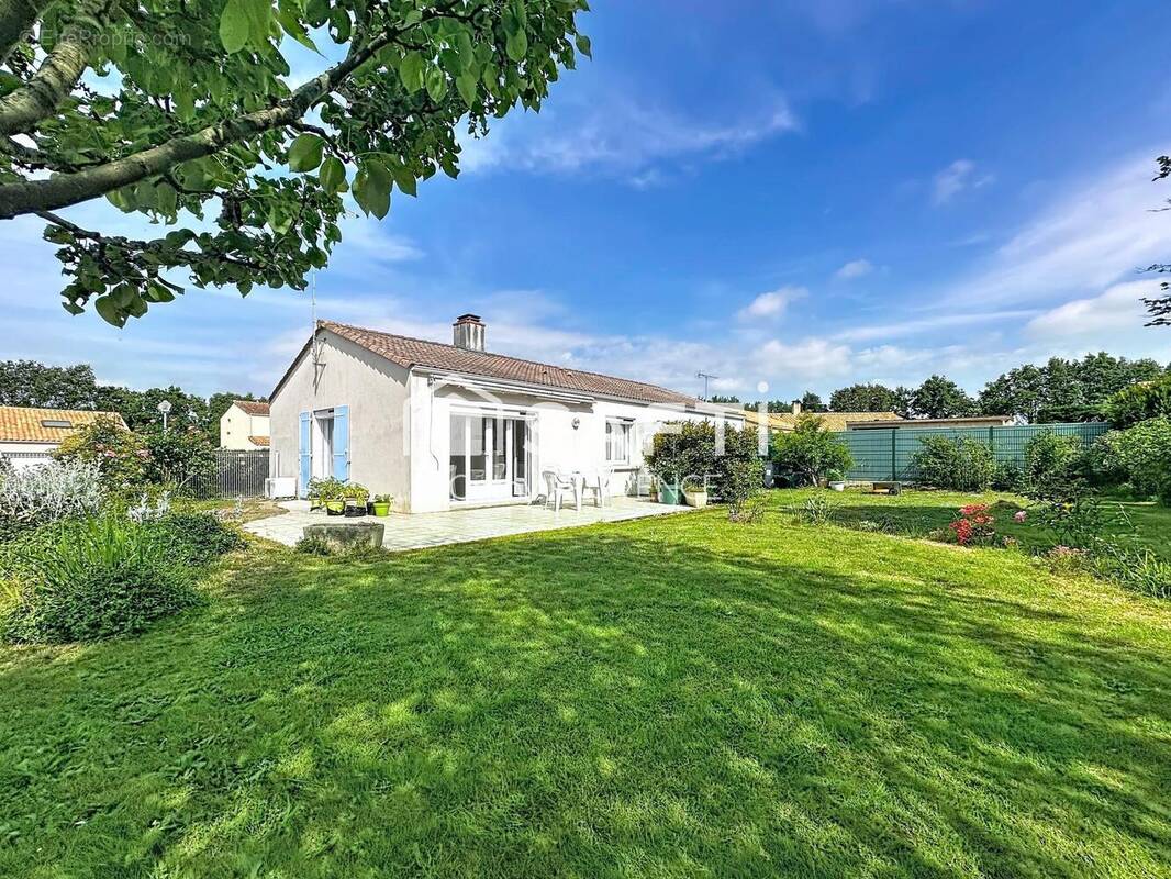 Photo 1 - Maison à LANDERONDE