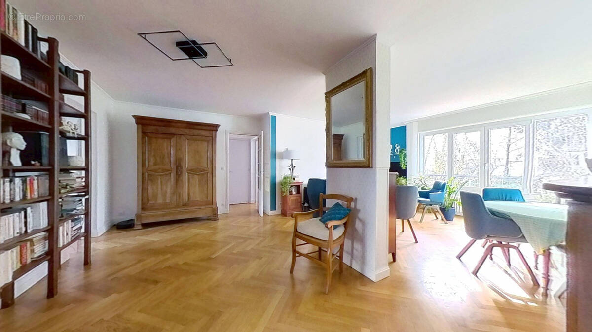 Appartement à TASSIN-LA-DEMI-LUNE