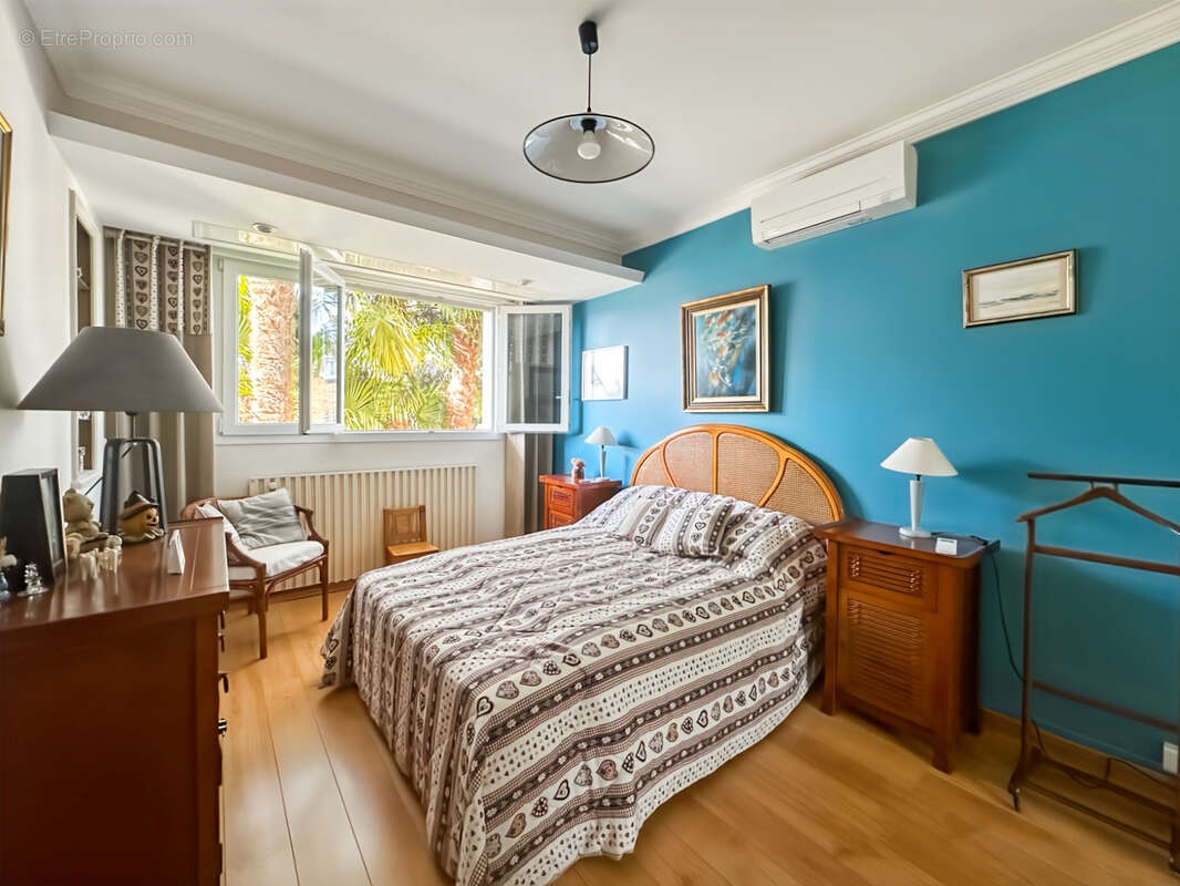 Maison à VERRIERES-LE-BUISSON