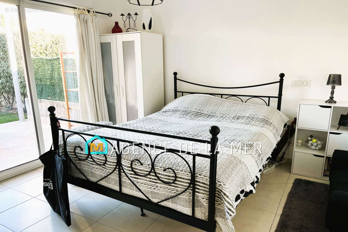 Appartement à MANDELIEU-LA-NAPOULE