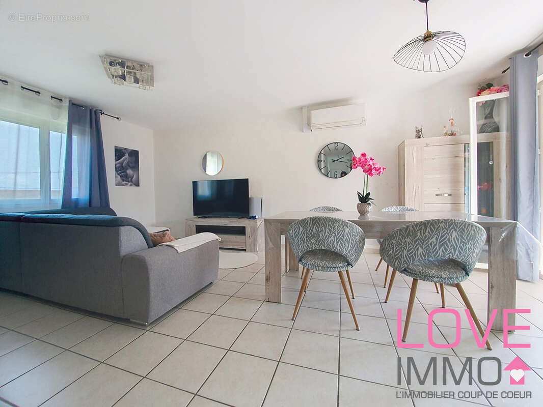 Appartement à LA BATIE-DIVISIN